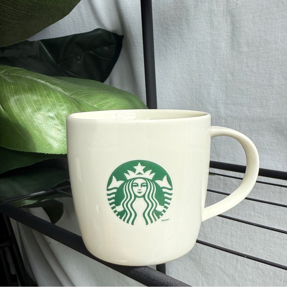 Starbucks Green and White Coffee Mug / 12 Oz